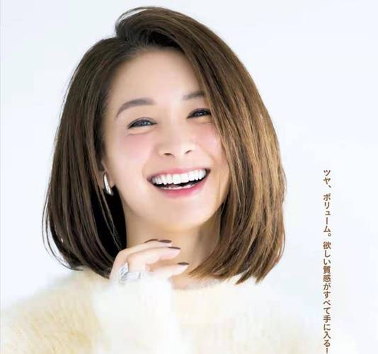 四五十岁女人发型_四五十岁女性齐耳发型推荐,显年轻气质 四五十岁女人发型_四五十岁女性齐耳发型推荐,显年轻气质