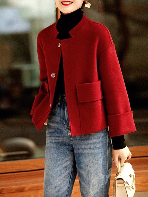 红色短外套搭配图片女_提升秋冬造型亮点