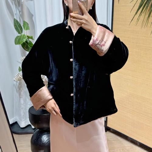 香云纱棉服搭配图片_秋冬时尚单品 香云纱棉服搭配图片_秋冬时尚单品