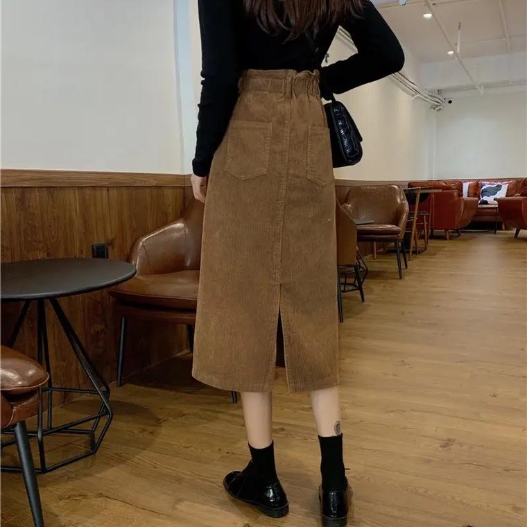 灯芯绒长裙搭配图片_复古时尚,保暖显瘦,秋冬必备! 灯芯绒长裙搭配图片_复古时尚,保暖显瘦,秋冬必备!