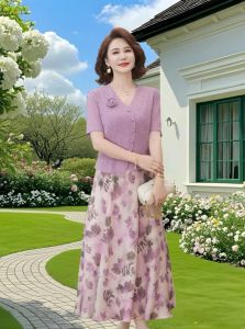 50岁女人能穿百褶裙吗_百褶裙穿搭指南