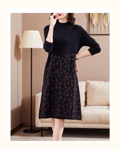 羊毛连衣裙的搭配图片_秋冬毛呢大衣配高领连衣裙，显气质又显瘦！