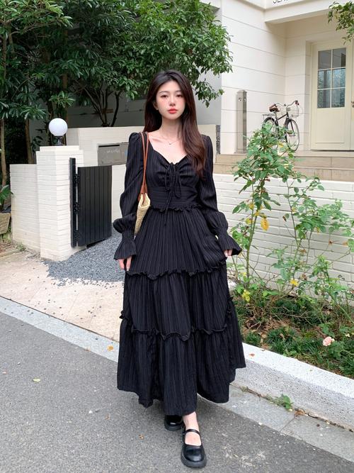 微胖女生适合穿哪种材质的裙子_显瘦裙子推荐 微胖女生适合穿哪种材质的裙子_显瘦裙子推荐