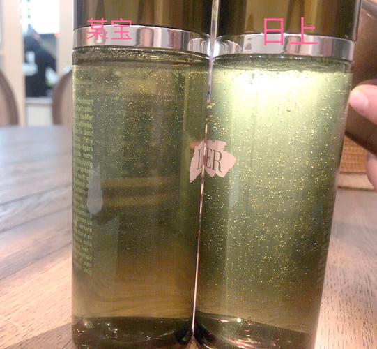 精粹水和精华液先抹哪个_精华水调节水油,精华液深层滋养! 精粹水和精华液先抹哪个_精华水调节水油,精华液深层滋养!