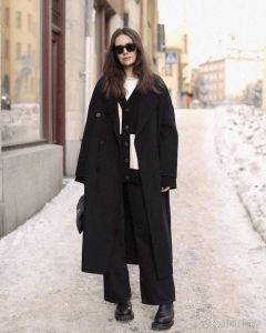 40岁女人穿黑色大衣怎么搭配_40岁女性秋冬季必备黑色大衣穿搭指南