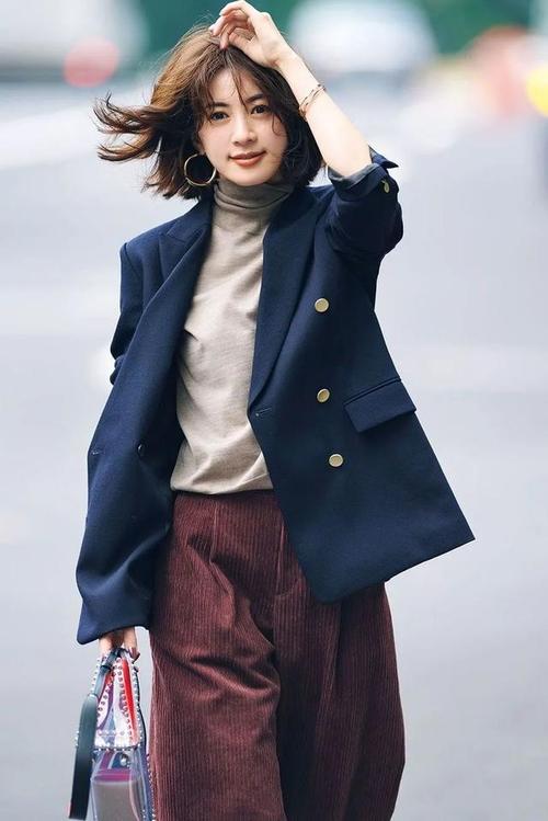 成熟日系女性穿衣搭配_简约精致,气质穿搭 成熟日系女性穿衣搭配_简约精致,气质穿搭