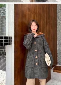 粗线毛衣外套最新款式_保暖时尚，男女皆宜！