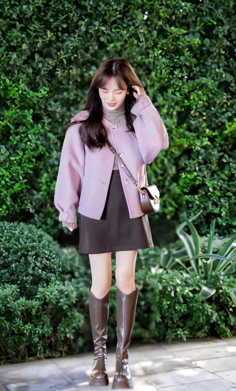 咖色半裙搭配什么颜色袜子_咖啡半裙百搭实穿,显腿长又高级,秋冬季必备! 咖色半裙搭配什么颜色袜子_咖啡半裙百搭实穿,显腿长又高级,秋冬季必备!