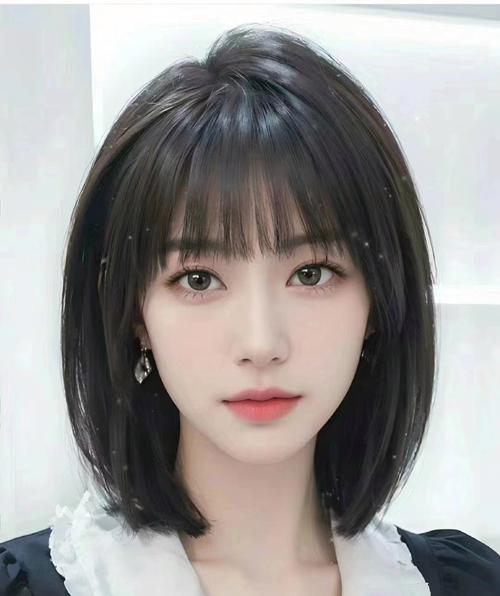 胖圆脸女生适合什么发型_圆脸必看！5款发型让你显脸小又气质