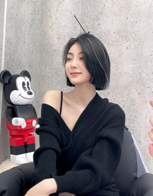 齐发短发发型_齐发短发,男女皆宜的时尚利落发型 齐发短发发型_齐发短发,男女皆宜的时尚利落发型