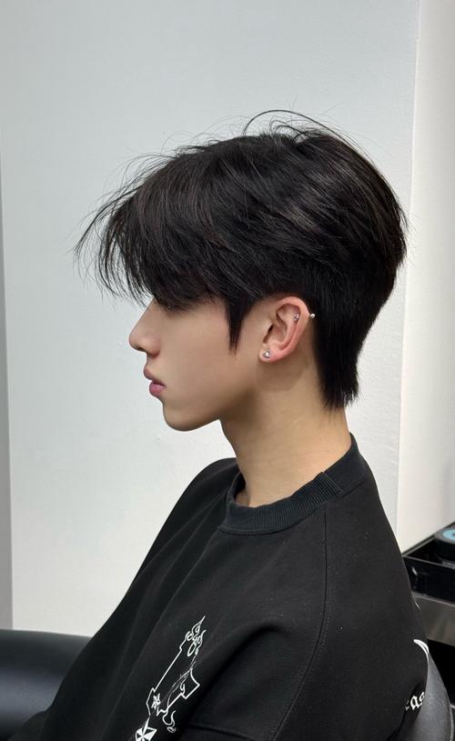 微风碎盖是什么发型_随性精致,自信生活新选择 微风碎盖是什么发型_随性精致,自信生活新选择