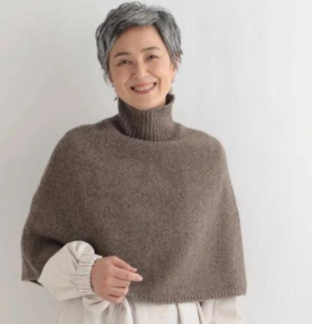 90岁老太太最简单头发_90岁奶奶银灰色短发,高级又时尚 90岁老太太最简单头发_90岁奶奶银灰色短发,高级又时尚