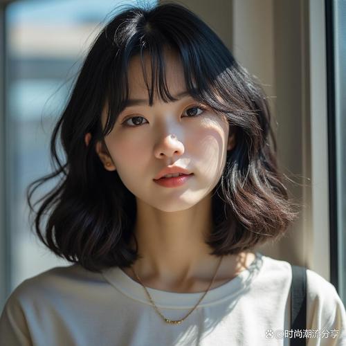 脸窄适合什么发型_脸窄女生发型别扁!显立体蓬松选这几种 脸窄适合什么发型_脸窄女生发型别扁!显立体蓬松选这几种