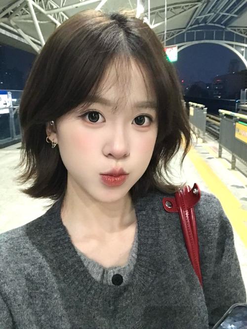 鱼尾发型_日系自然少年感发型