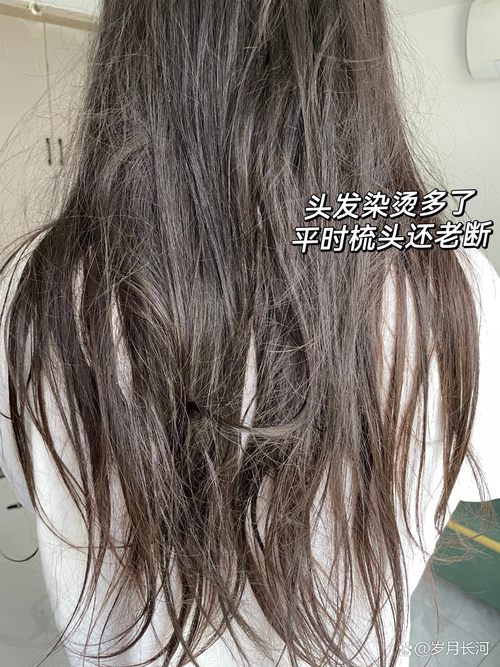 用卷发棒和烫头一样伤头发吗_哪个伤头更严重？