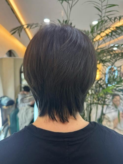 后面扎一小撮头发叫什么发型_古今发型演变