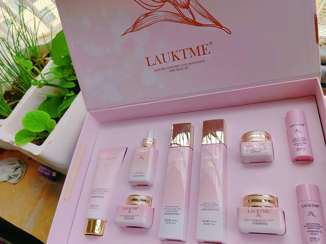 30岁女性用什么化妆品最好_保湿抗老,抗氧化食物面霜全攻略 30岁女性用什么化妆品最好_保湿抗老,抗氧化食物面霜全攻略