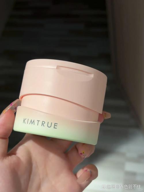 没化妆可以用卸妆膏吗_彩妆污垢清，慎用防伤肤
