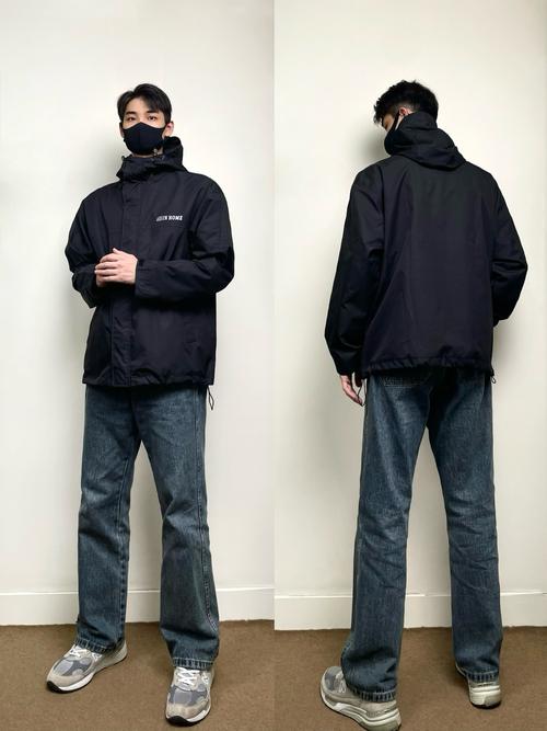 冲锋衣配牛仔裤可以吗_冲锋衣搭牛仔裤,休闲百搭又时尚 冲锋衣配牛仔裤可以吗_冲锋衣搭牛仔裤,休闲百搭又时尚