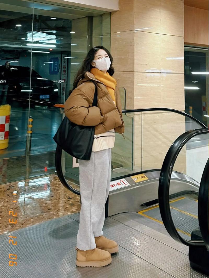 160小个子女生穿搭_腰线上提+鞋跟加高，穿出时尚小高个