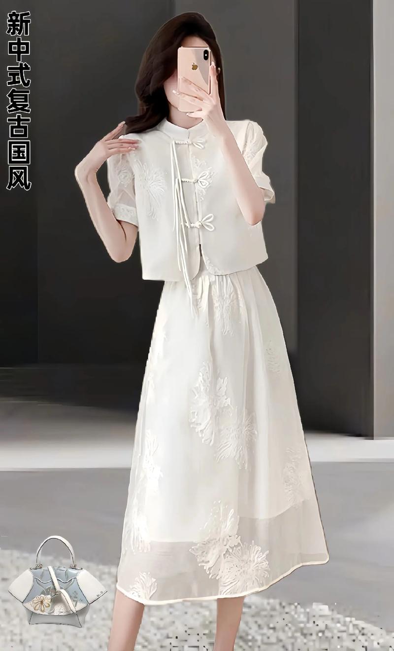 国风裙子配什么鞋子_优雅舒适随心搭！