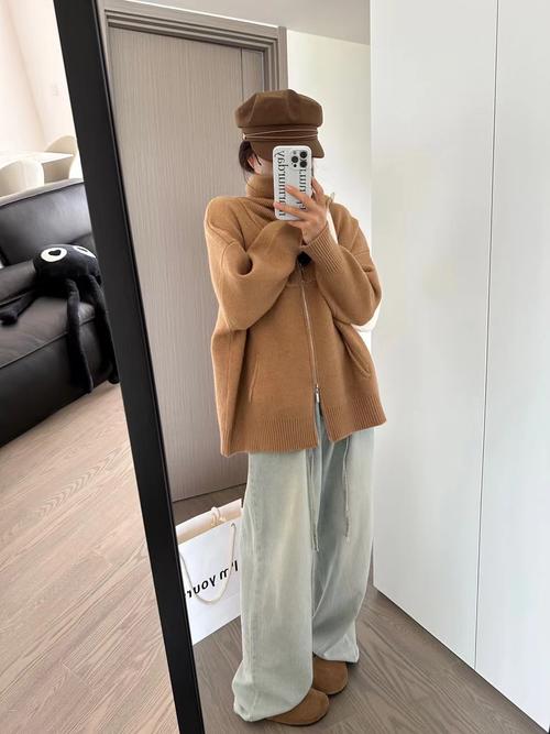 高领拉链开衫毛衣怎么搭配_时尚百搭高领毛衣,春秋换季必备! 高领拉链开衫毛衣怎么搭配_时尚百搭高领毛衣,春秋换季必备!