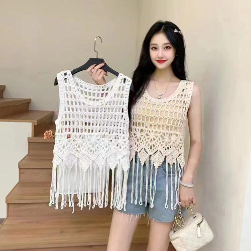 穿镂空背心搭配七分裤_镂空背心搭七分裤，显瘦又显气质