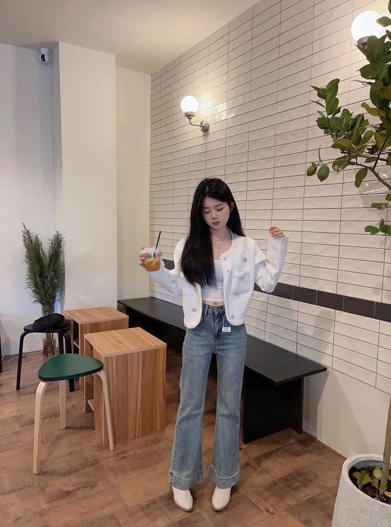 148小个子女生穿搭_高腰显高!小个子女生冬季穿搭秘籍 148小个子女生穿搭_高腰显高!小个子女生冬季穿搭秘籍