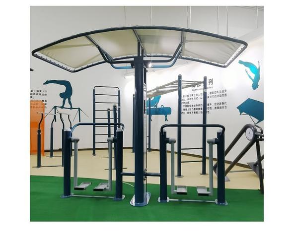 双位划船训练器练什么_划船机燃脂强身，蹬腿增肌柔韧