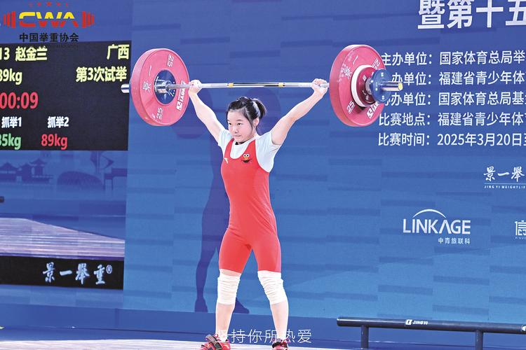 举杠铃的正确姿势_正确杠铃深蹲姿势,安全增肌 举杠铃的正确姿势_正确杠铃深蹲姿势,安全增肌