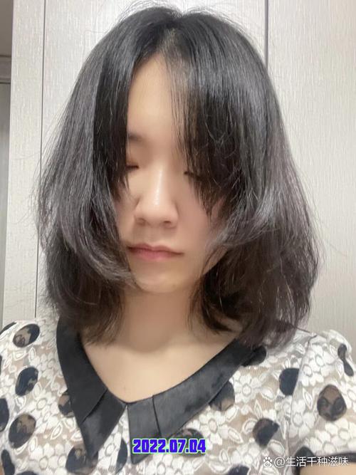 半年头发能留多长_头发生长慢?坚持不剪三年长45cm 半年头发能留多长_头发生长慢?坚持不剪三年长45cm