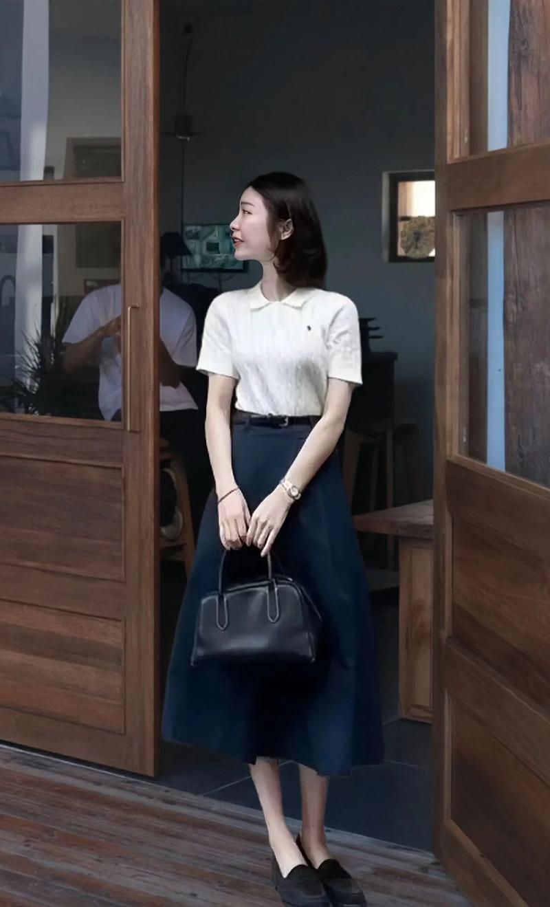 棉麻半身裙配什么上衣_百搭舒适,夏日时尚必备! 棉麻半身裙配什么上衣_百搭舒适,夏日时尚必备!