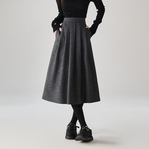 深灰色呢子半身裙上衣搭配_各种上衣搭配深灰色半身裙,洋气显个性! 深灰色呢子半身裙上衣搭配_各种上衣搭配深灰色半身裙,洋气显个性!