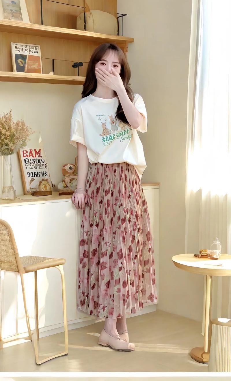 浅杏色半身长裙配什么上衣_百搭优雅!浅杏色半身裙穿搭指南 浅杏色半身长裙配什么上衣_百搭优雅!浅杏色半身裙穿搭指南