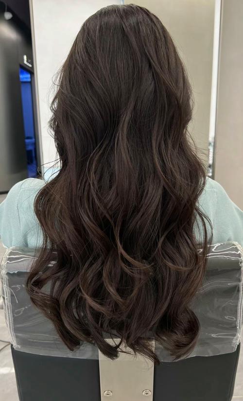 不怎么需要打理的发型_选对发型显脸小，发质脸型都重要