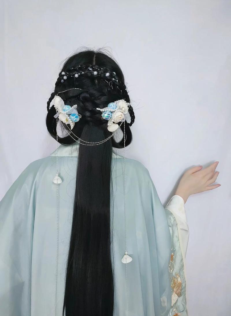 中秋节可以剪头发吗_中秋不宜剪头？看个人需求！