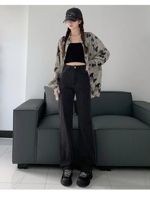 黑灰色裤子配什么上衣颜色最佳_黑灰裤子搭百变上衣,清爽或典雅随心选 黑灰色裤子配什么上衣颜色最佳_黑灰裤子搭百变上衣,清爽或典雅随心选