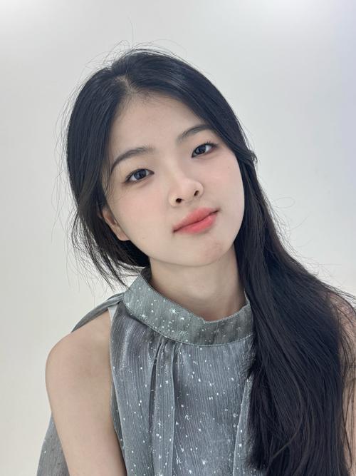 不打扮化妆却看起来有气质的女人_内在修养显气质,优雅从容自然美 不打扮化妆却看起来有气质的女人_内在修养显气质,优雅从容自然美