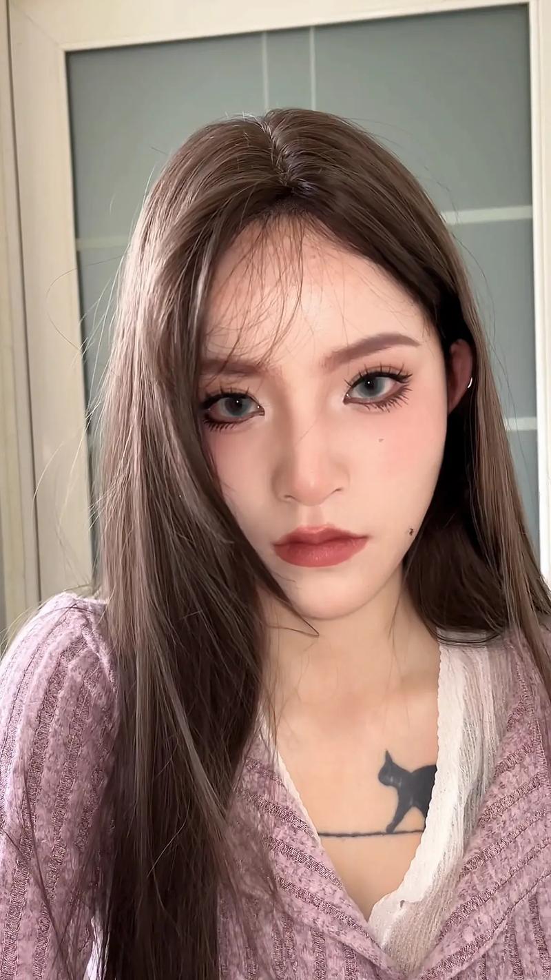 蚊子喜欢叮化妆的人_蚊子爱叮化浓妆?香料招惹它! 蚊子喜欢叮化妆的人_蚊子爱叮化浓妆?香料招惹它!