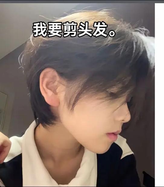 男留长发做女式发型_男性留长发做女式发型,勇敢追风,自信表达! 男留长发做女式发型_男性留长发做女式发型,勇敢追风,自信表达!