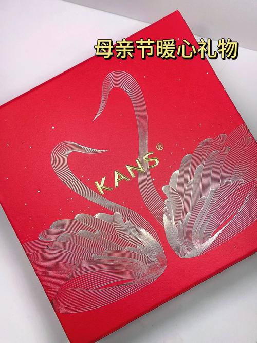 送妈妈什么化妆品_为妈妈挑化妆品，注意肤质和预算，饰品珍珠显气质