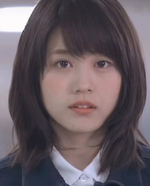 有村架纯高层次斜刘海发型_有村架纯同款高层次斜刘海,修饰脸型显精致 有村架纯高层次斜刘海发型_有村架纯同款高层次斜刘海,修饰脸型显精致