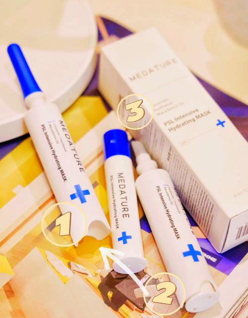 打鼻梁有什么化妆品_高光修容鼻影粉,打造立体鼻型 打鼻梁有什么化妆品_高光修容鼻影粉,打造立体鼻型