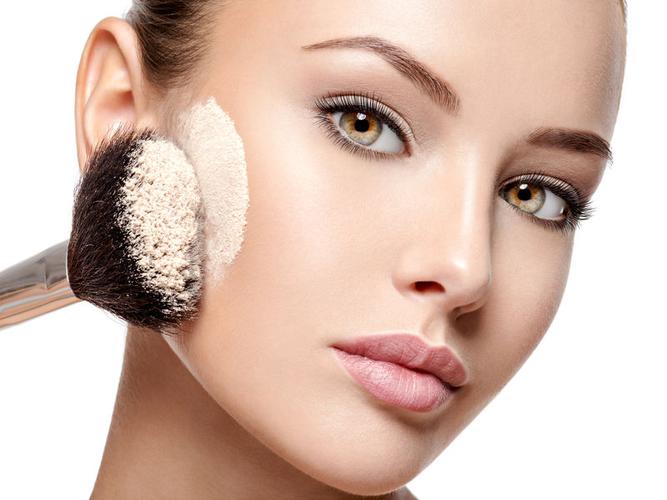 人物五官化妆品_修容粉让脸型立体，打造伪素颜好气色