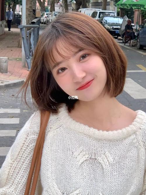 脸盘大适合什么发型_大脸女生巧用发型显气质 脸盘大适合什么发型_大脸女生巧用发型显气质