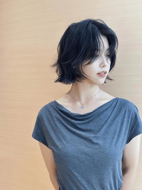 查看适合自己的发型_选对发型看脸型，扬长避短选适合