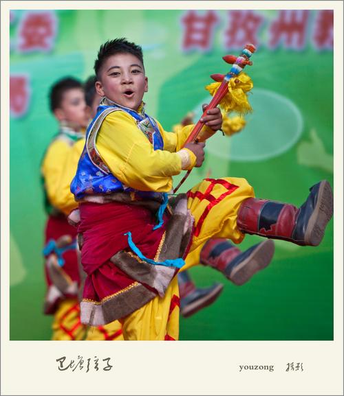 弦子舞基本动作_优雅流畅，体验独特韵律