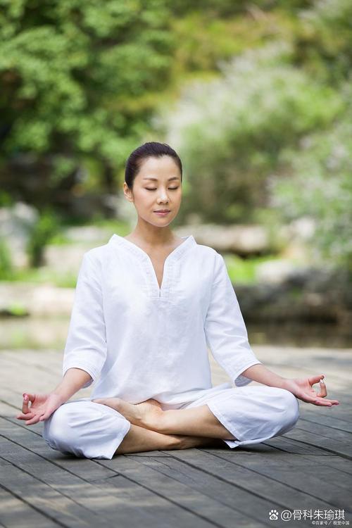 佛教女子正确打坐姿势_女子打坐七支坐法姿势详解