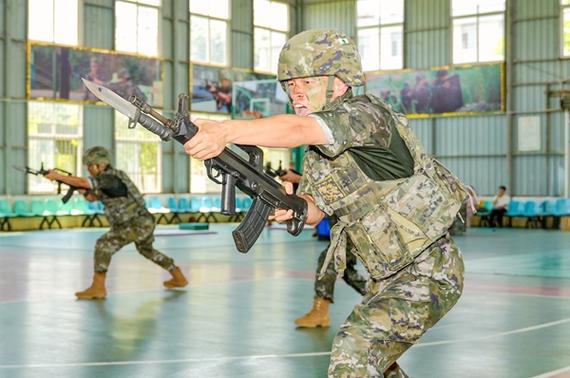 刺杀操八个基本动作_迅猛精准，实战必备