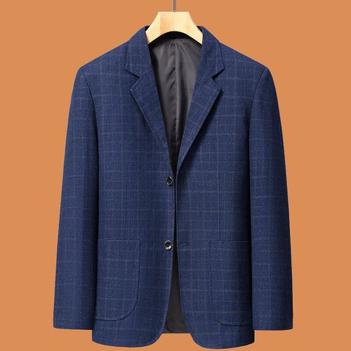 蓝色西装适合多大年龄穿_蓝色西装，百搭减龄！